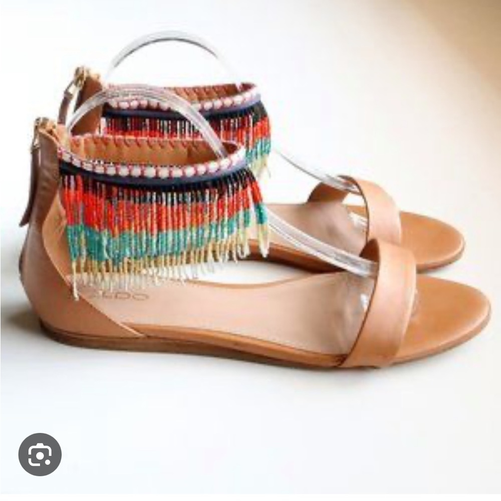 ALDO - NWT in box 📦- beaded fringe - Tan 8.5